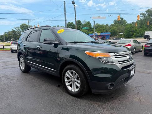 Used 2013 Ford Explorer XLT AWD/4WD image 3