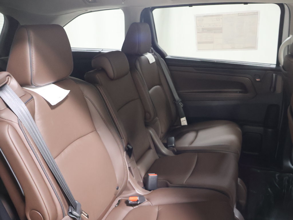 New 2027 Honda Odyssey Touring image 13