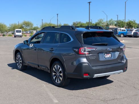 Used 2023 Subaru Outback Limited XT AWD/4WD image 3