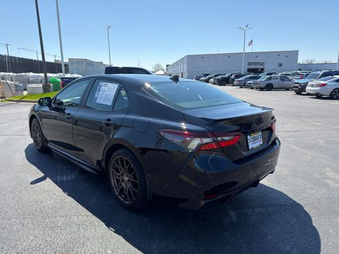 Used 2023 Toyota Camry SE w/ Convenience Package image 5