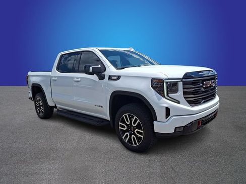 Used 2025 GMC Sierra 1500 AT4 w/ AT4 Premium Package AWD/4WD image 2