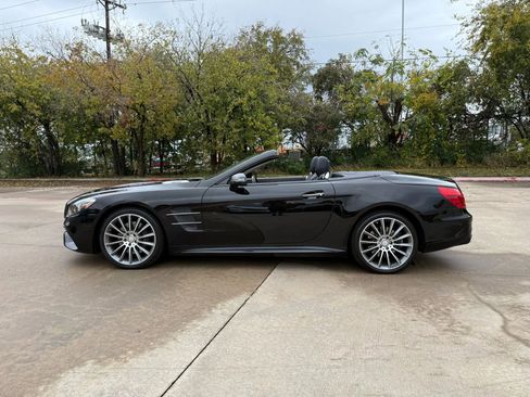 Used 2017 Mercedes-Benz SL 550 image 5