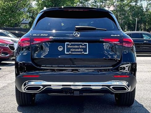 Used 2026 Mercedes-Benz GLC 300 4MATIC image 3