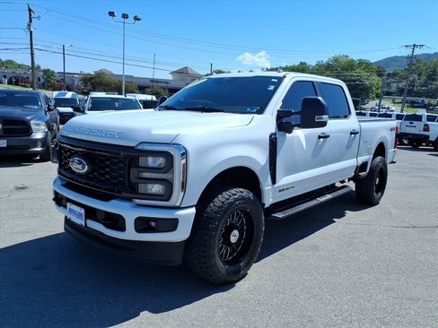 Used 2024 Ford F350 XL w/ STX Appearance Package AWD/4WD image 8