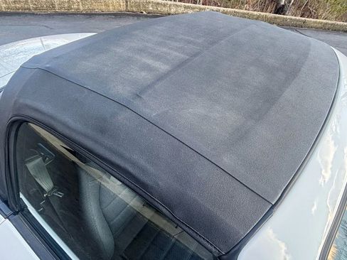 Used 1993 MAZDA MX-5 Miata Limited Edition image 16