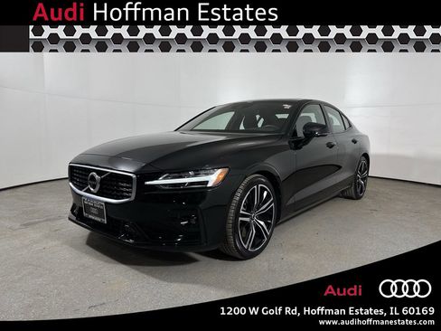 Used 2019 Volvo S60 T6 R-Design image 1