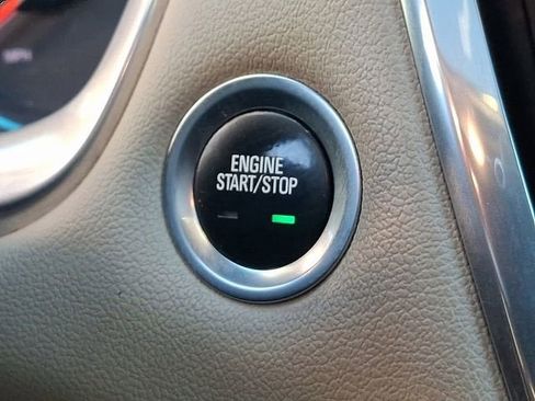 Used 2022 Chevrolet Traverse LT w/ LT Premium Package image 40