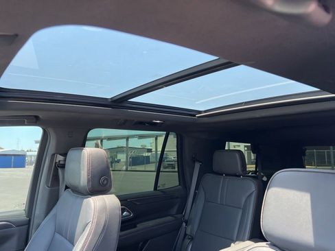 Used 2023 Chevrolet Tahoe RST w/ Luxury Package RWD image 15
