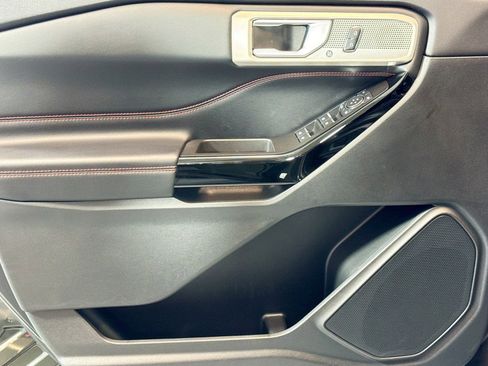 Used 2022 Ford Explorer ST-Line w/ Class IV Trailer Tow Package image 17