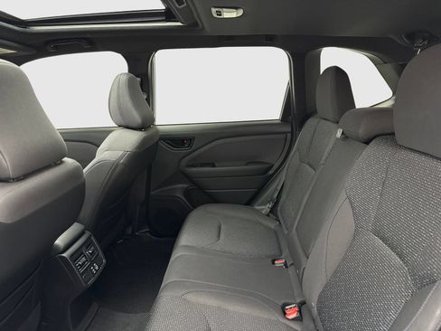 Used 2025 Subaru Forester Premium AWD/4WD image 37