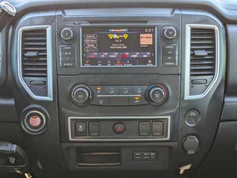Used 2019 Nissan Titan S w/ S Utility Package image 14
