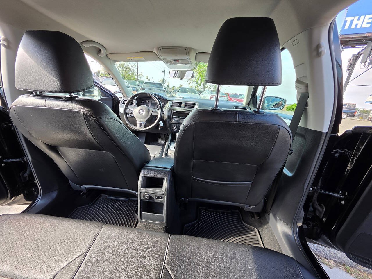 Used 2014 Volkswagen Jetta SE FWD image 28