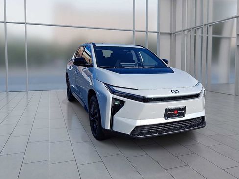 New 2026 Toyota bZ XLE image 5