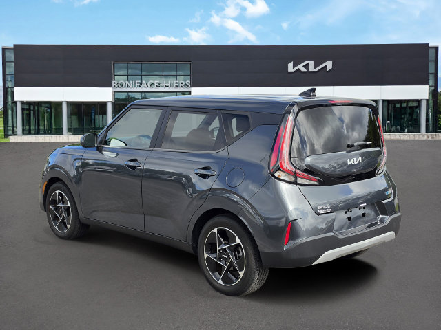 Certified 2024 Kia Soul EX FWD image 3