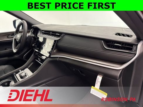 New 2026 Jeep Grand Cherokee L Limited AWD/4WD image 18