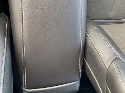 New 2025 Jeep Grand Cherokee Altitude image 31