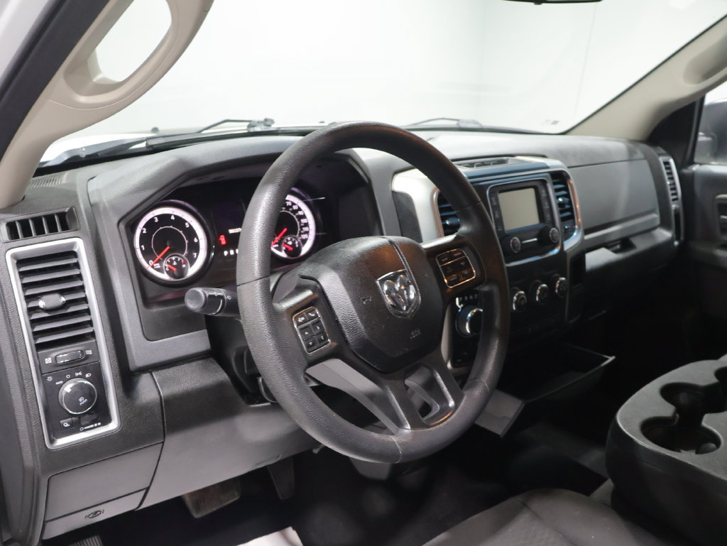 Used 2019 RAM 1500 Warlock AWD/4WD image 16