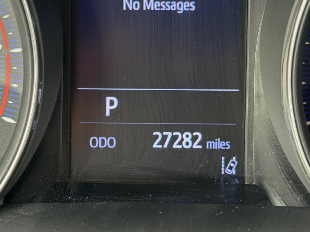 Used 2019 Toyota C-HR XLE FWD image 13