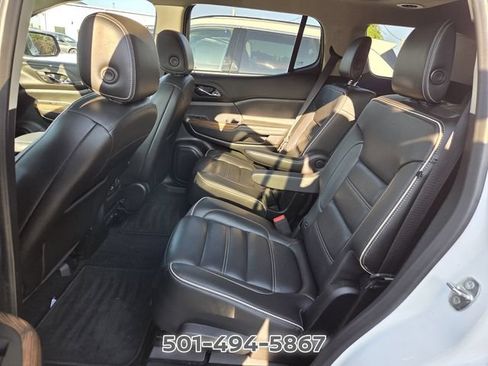 Used 2019 GMC Acadia Denali w/ Technology Package FWD image 10