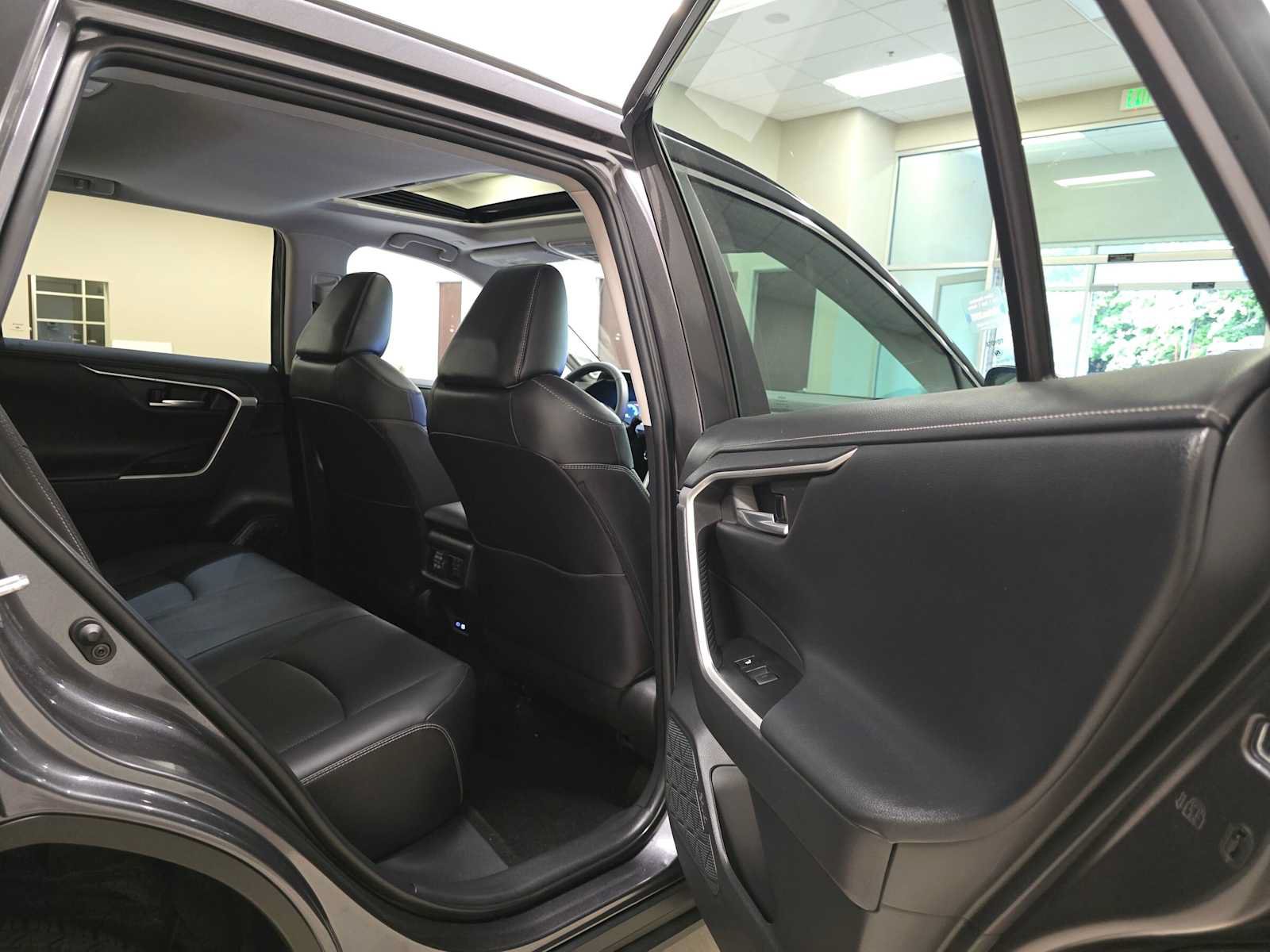 Certified 2023 Toyota RAV4 Limited AWD/4WD image 28