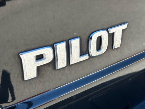 Used 2010 Honda Pilot EX-L image 11