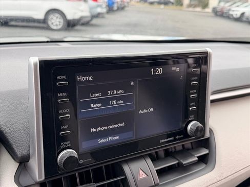 Used 2021 Toyota RAV4 XLE w/ Convenience Package image 19