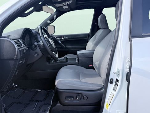 Used 2023 Lexus GX 460 Premium image 33