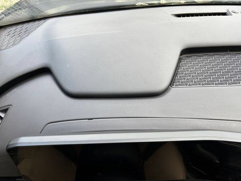 Used 2026 Kia Carnival FWD image 37