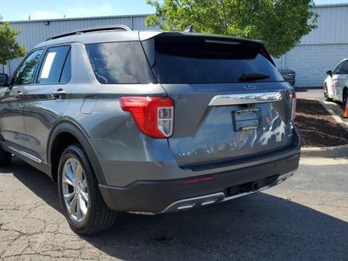 Used 2023 Ford Explorer XLT w/ Equipment Group 202A AWD/4WD image 23