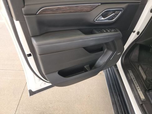 Used 2023 Chevrolet Tahoe LT w/ LT Signature Plus Package RWD image 32