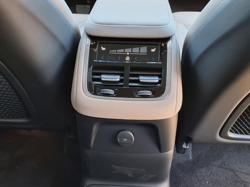 New 2026 Volvo XC90 T8 Core w/ Protection Package Premier image 16