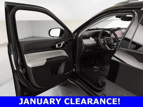 Certified 2022 Jeep Compass Limited image 16