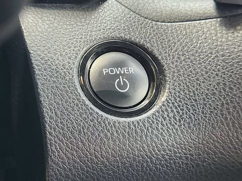 Used 2025 Toyota Camry SE FWD image 20