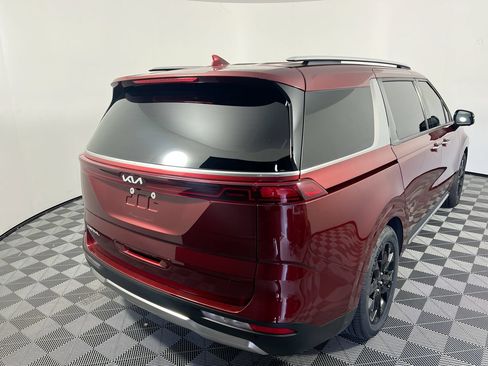 Certified 2024 Kia Carnival SX Prestige FWD image 3