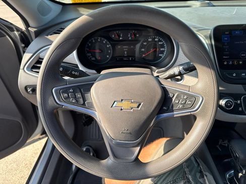 Used 2022 Chevrolet Malibu LS FWD image 21
