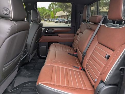 New 2026 GMC Sierra 2500 Denali Ultimate AWD/4WD image 12