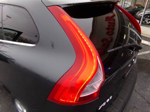 Used 2013 Volvo XC60 3.2 FWD image 39