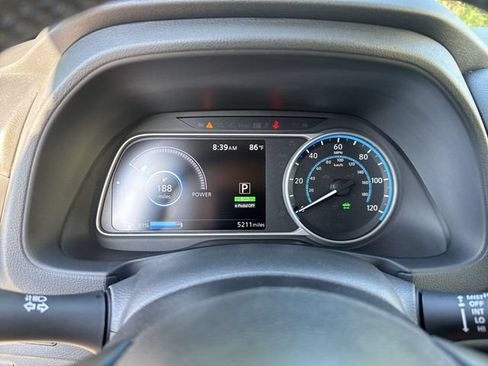 Certified 2024 Nissan Leaf SV Plus FWD image 18