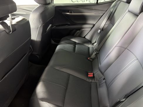 Used 2025 Toyota Camry XSE FWD image 21
