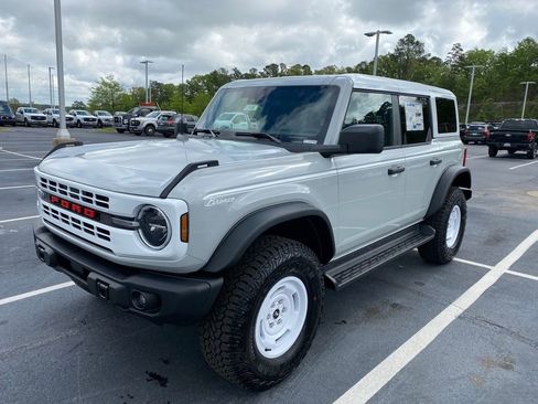 New 2026 Ford Bronco Heritage Edition AWD/4WD image 3