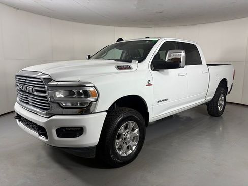 Used 2024 RAM 2500 Laramie w/ Safety Group AWD/4WD image 4