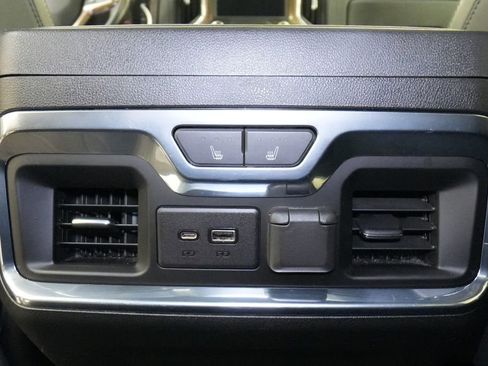 Used 2020 Chevrolet Silverado 1500 High Country w/ Technology Package image 27