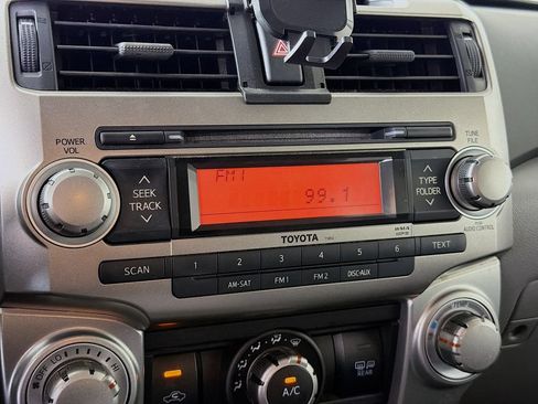 Used 2011 Toyota 4Runner SR5 AWD/4WD image 17