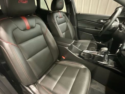 Used 2025 Chevrolet Trax RS w/ Driver Confidence Package image 13