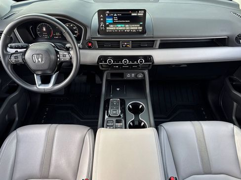 Certified 2024 Honda Pilot Touring image 16