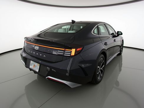 Used 2025 Hyundai Sonata SEL image 9