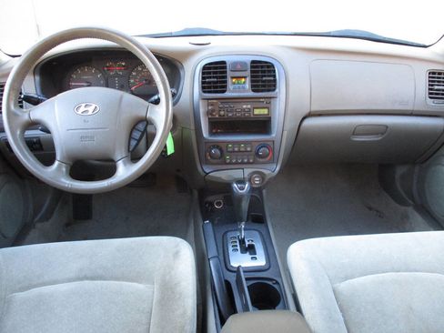 Used 2004 Hyundai Sonata image 15