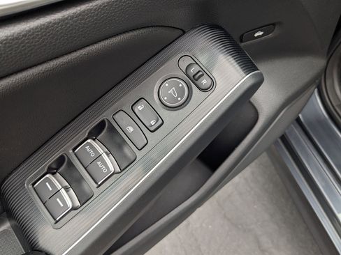 Used 2023 Honda Civic Touring image 15