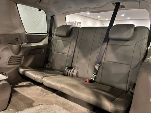 Used 2019 GMC Yukon SLT w/ Open Road Package RWD image 19
