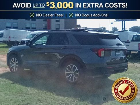 Certified 2025 Ford Explorer ST-Line w/ Premium Package RWD image 4